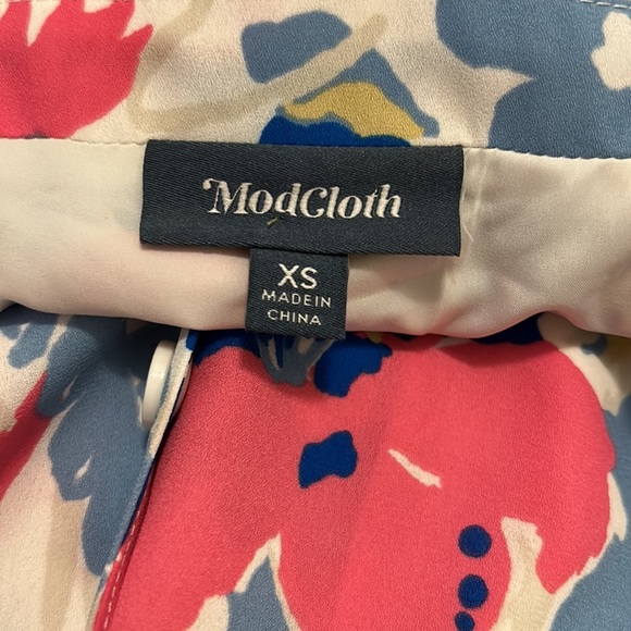 Modcloth Exciting Find Floral Dress - Picture 10 of 11